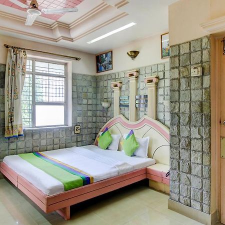 Treebo Trip Samrat Nashik Exterior photo