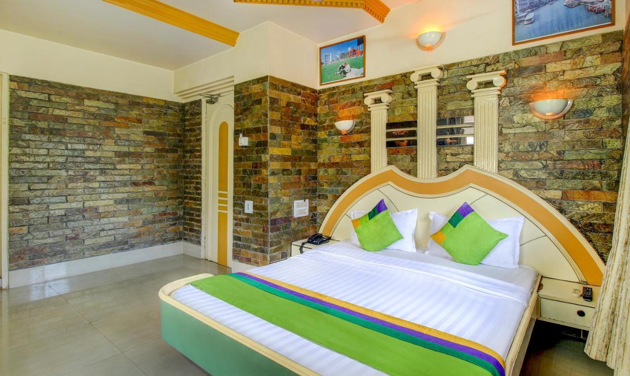 Treebo Trip Samrat Nashik Exterior photo
