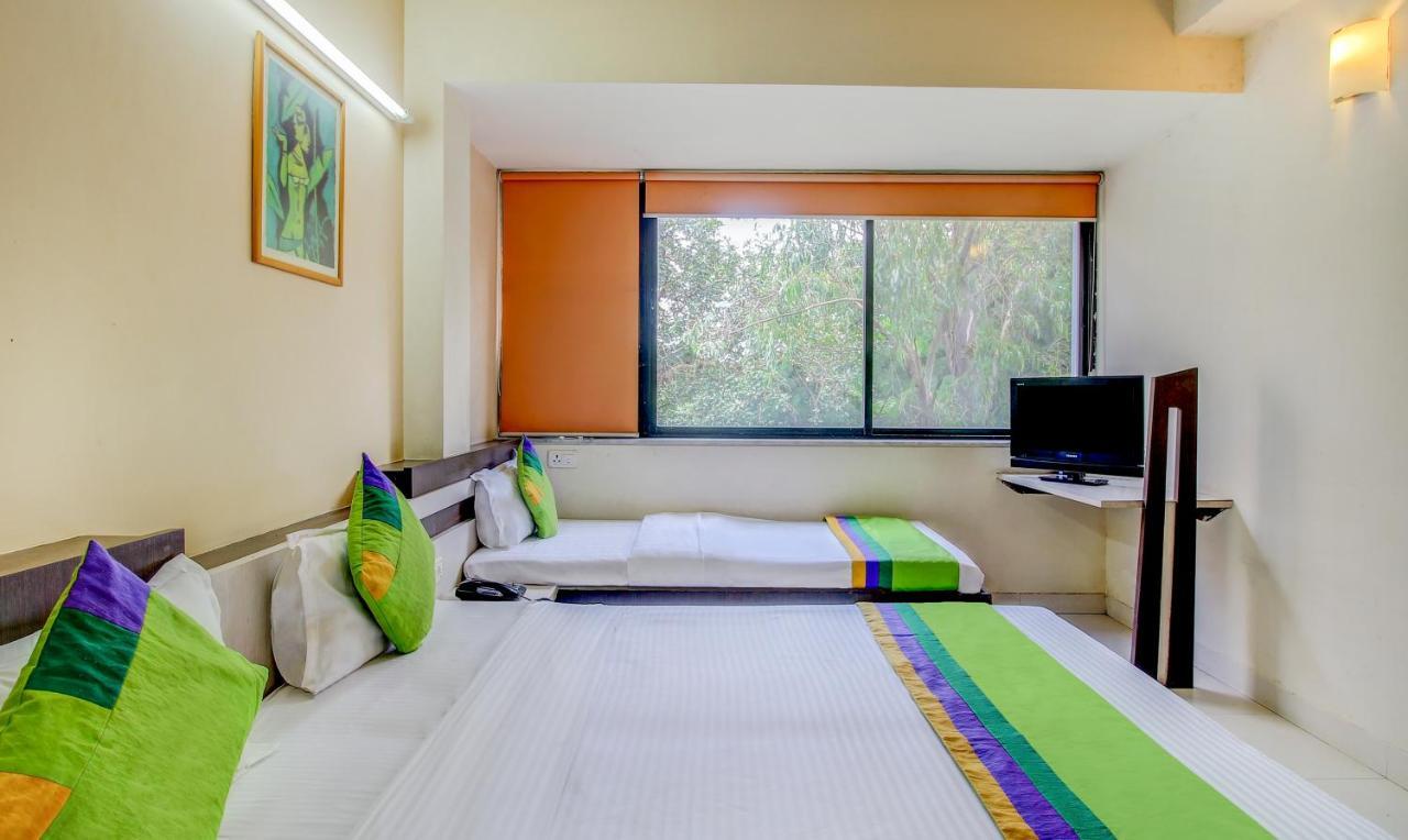 Treebo Trip Samrat Nashik Exterior photo